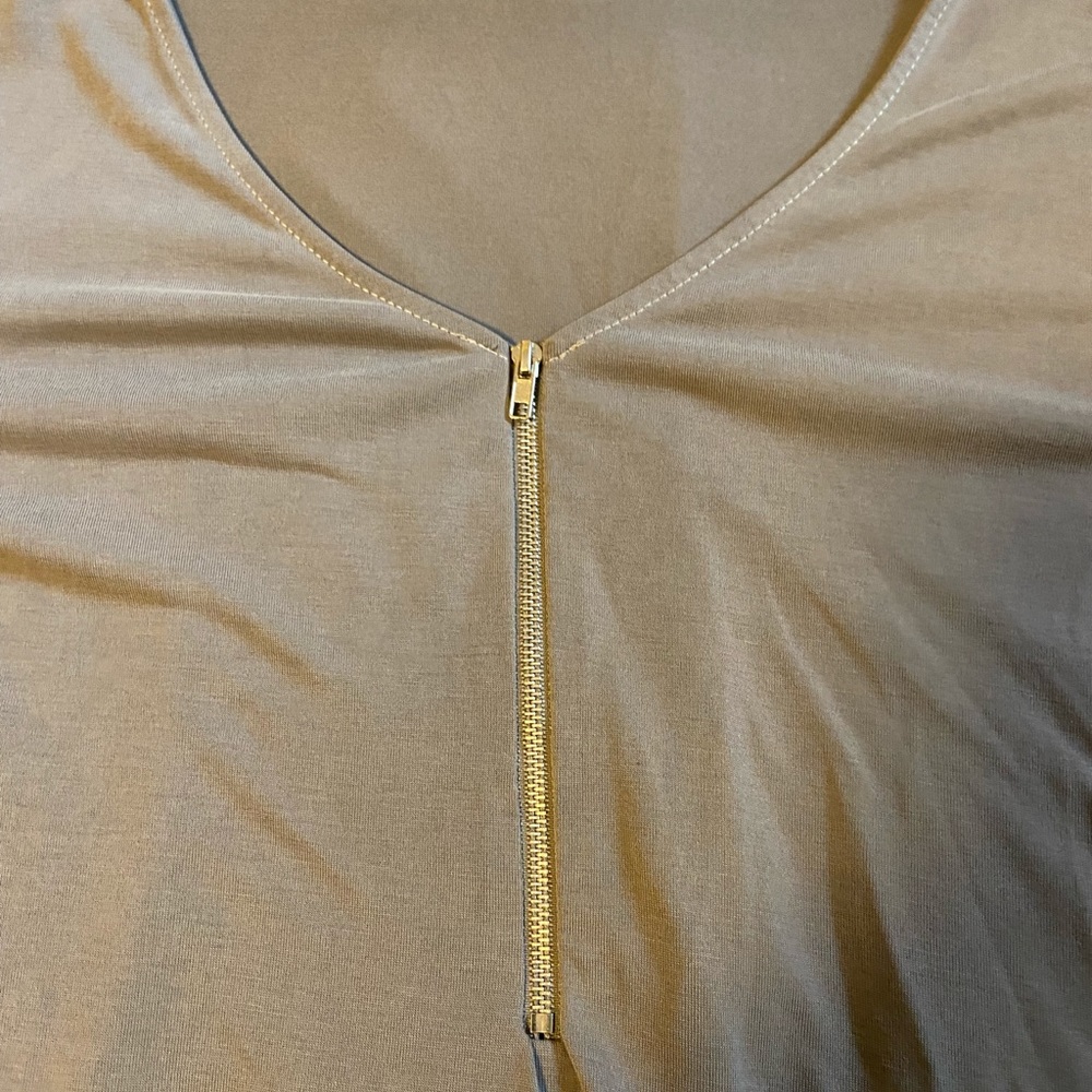 Shirt - Picture 3 of 3